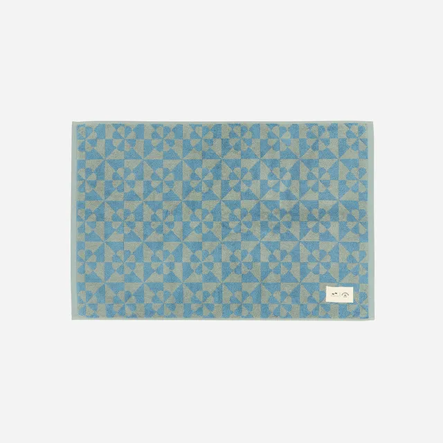 slowtide-bex-alfombrilla-de-ba-o-absorbente-en-azul-bruma-tejido-geom-trico-dime image 1