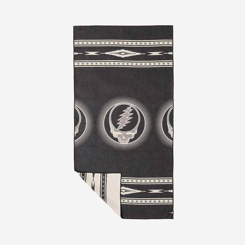 slowtide-fillmore-performance-quick-dry-towel-toalla-de-secado-r-pido-grateful-d image 1