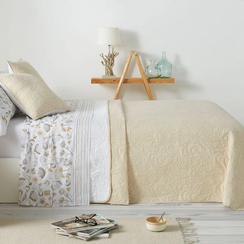 burrito-blanco-colcha-veraniega-cama-90-beige-100-poli-ster-cotton-touch-ligera- image 1