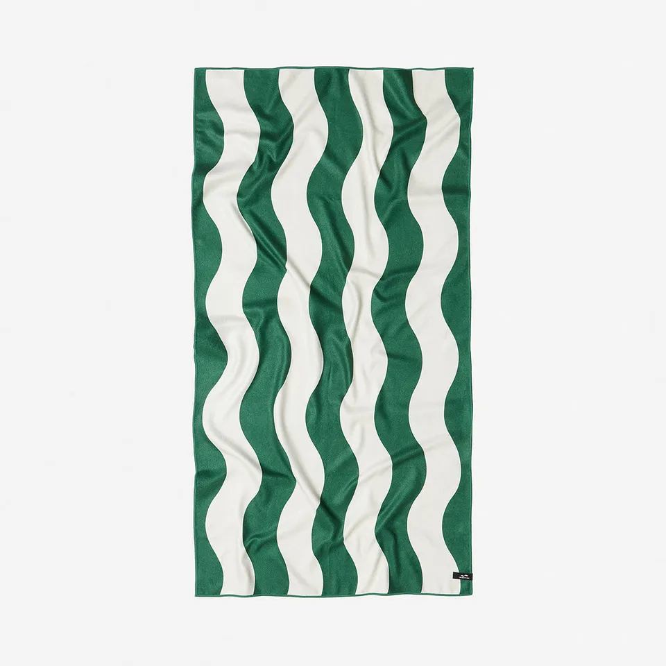 slowtide-stripe-performance-toalla-de-secado-r-pido-kale-microfibra-reciclada-co image 1