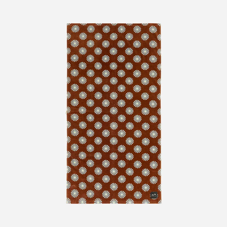 slowtide-sun-dazed-toalla-de-playa-toast-algod-n-retro-con-estampado-de-margarit image 1