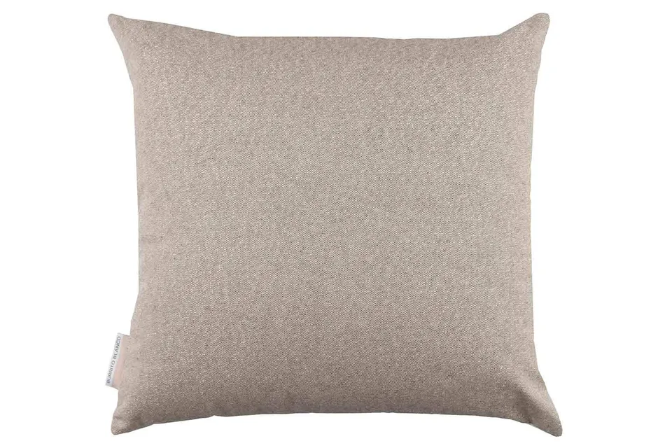 burrito-blanco-coj-n-decorativo-a-dos-caras-005-marr-n-blanco-30x50-cm-tejido-ta image 1