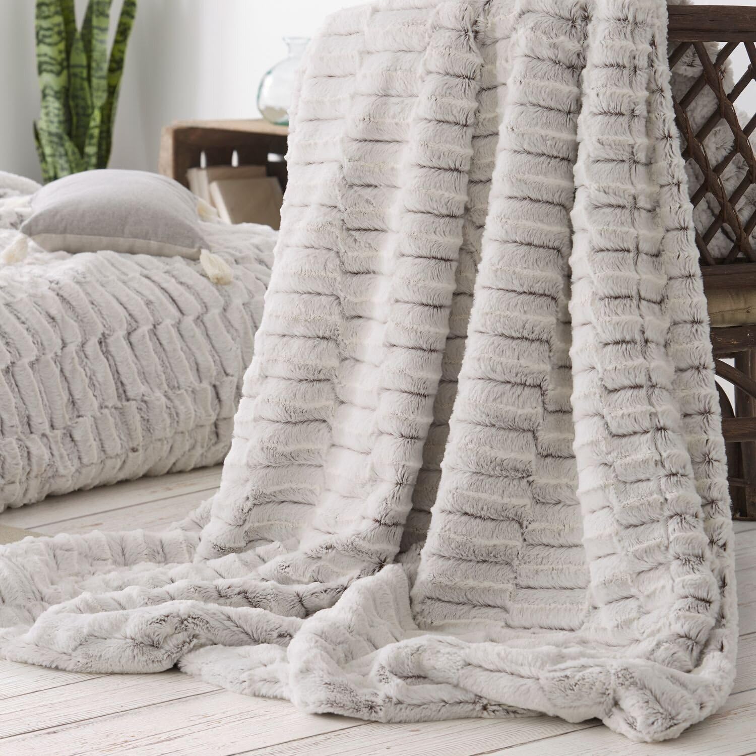 burrito-blanco-plaid-piel-sint-tica-dise-o-437-color-perla-130x170-cm-con-revers image 1