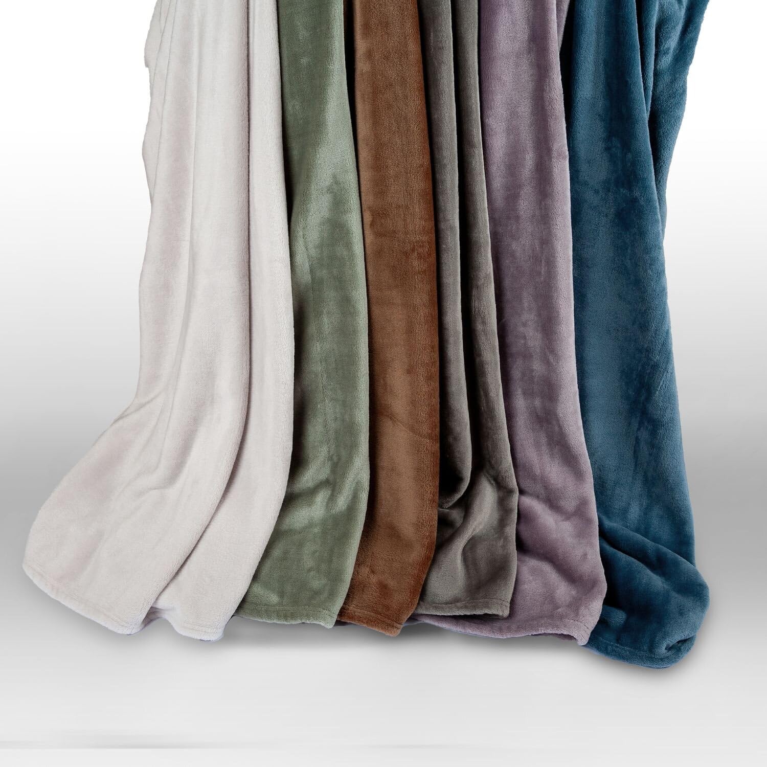 burrito-blanco-plaid-sof-140x200-cm-color-camel-tejido-nacarina-microfibra-300-g image 2