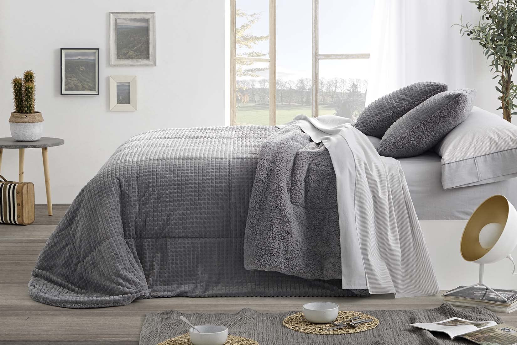 burrito-blanco-colcha-edred-n-invierno-434-gris-con-borreguillo-cama-de-135-cm-n image 1
