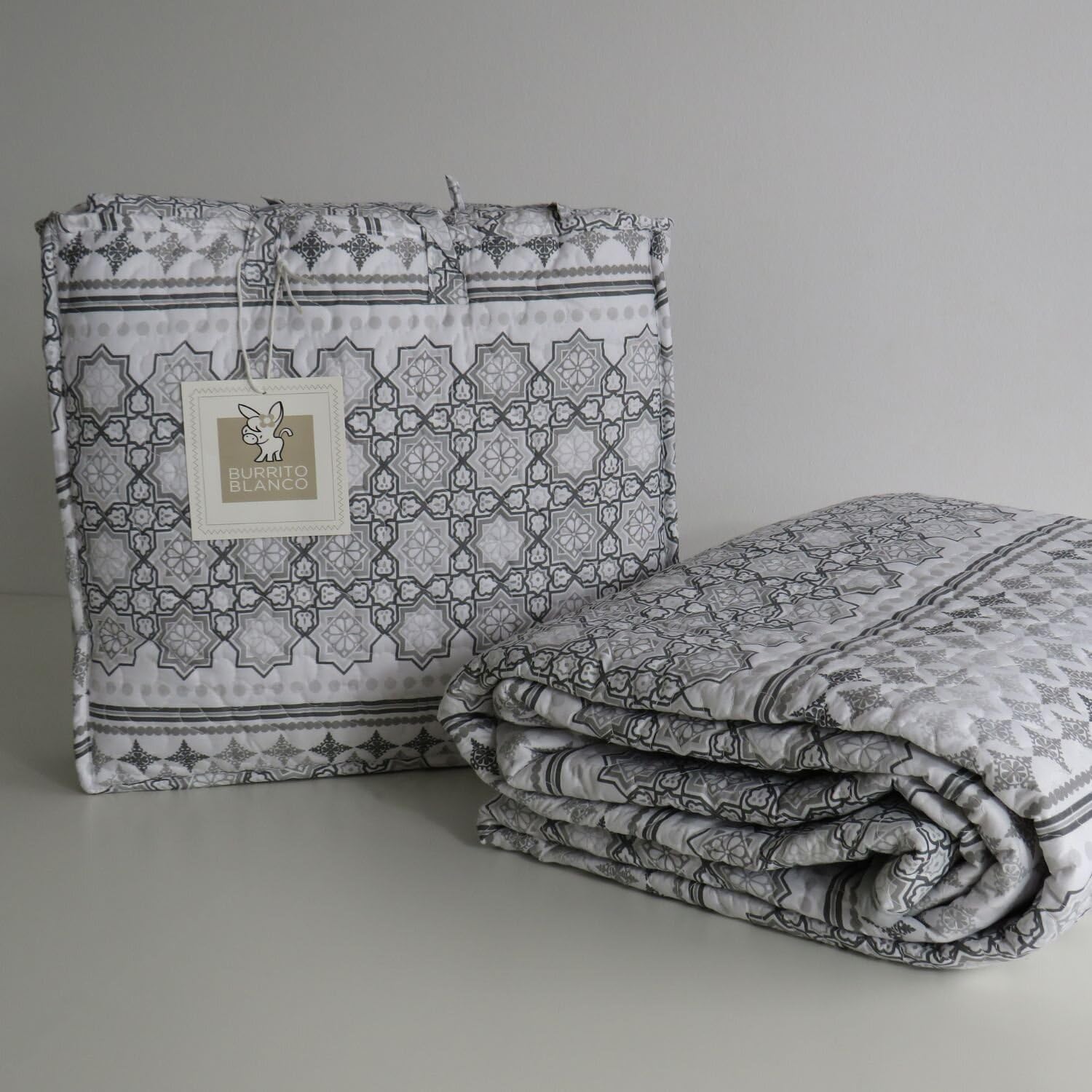 burrito-blanco-colcha-bout-520-gris-colcha-acolchada-ligera-con-cuadrantes-para- image 5