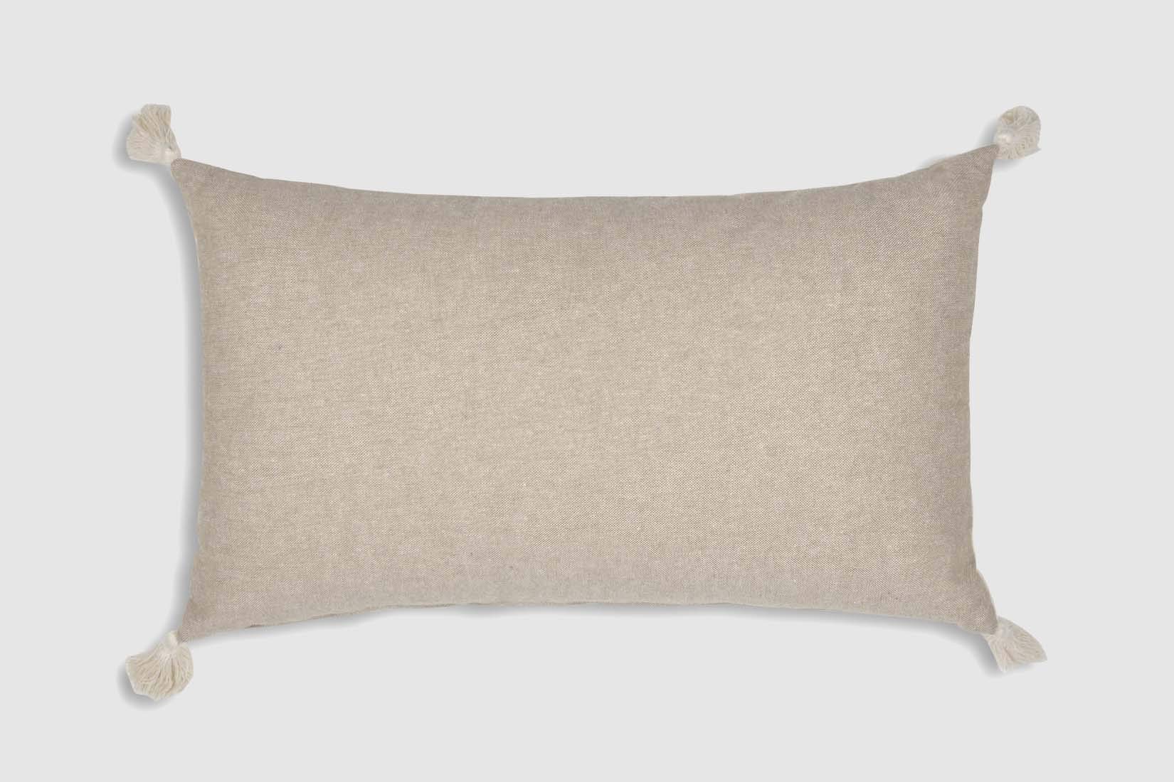 burrito-blanco-coj-n-decorativo-2-caras-tejido-reciclado-008-teja-coj-n-30x50-cm image 4