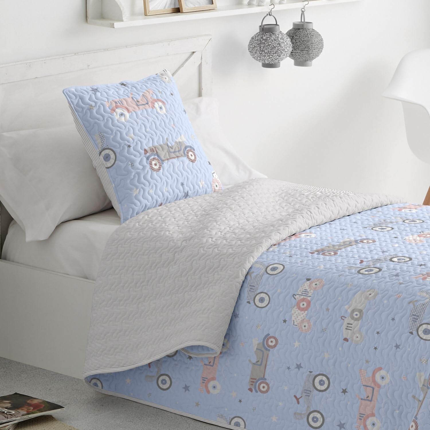burrito-blanco-colcha-bout-infantil-175-azul-para-cama-de-90-cm-estampado-coches image 2
