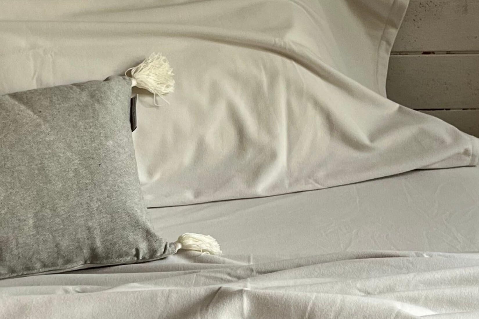 burrito-blanco-s-banas-de-velvelina-invierno-003-piedra-cama-de-90-cm-tejido-per image 2
