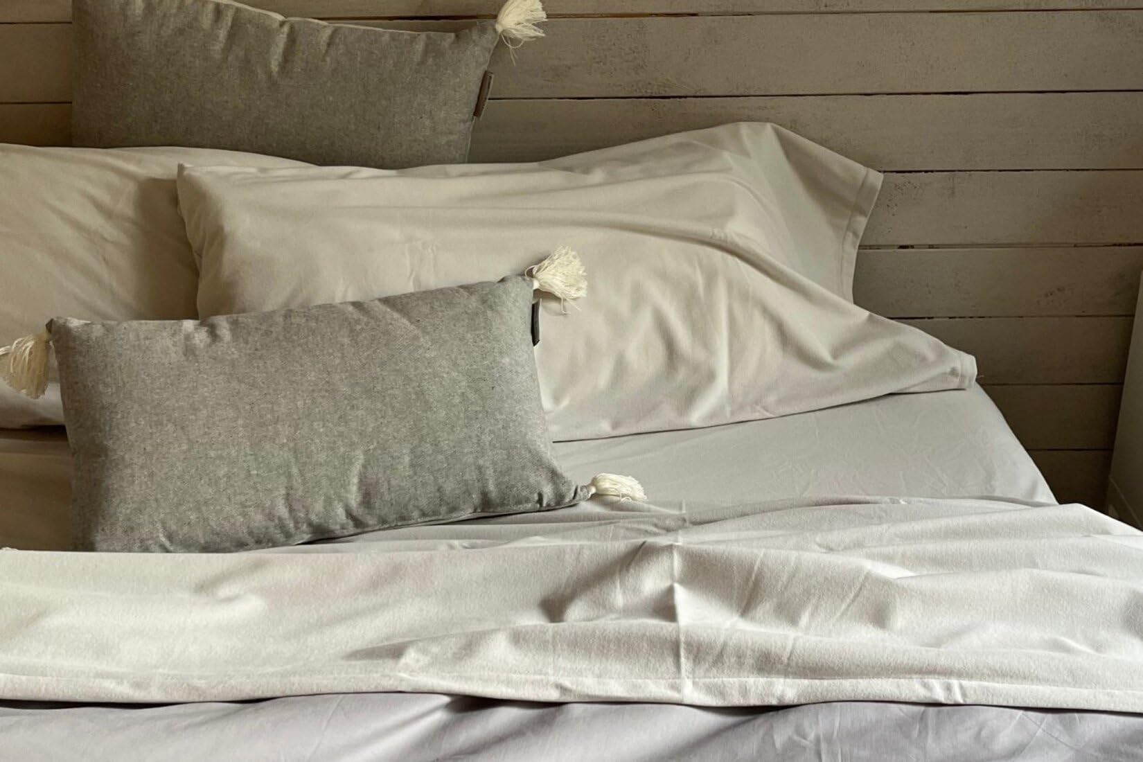 burrito-blanco-s-banas-de-velvelina-invierno-003-piedra-cama-de-90-cm-tejido-per image 1
