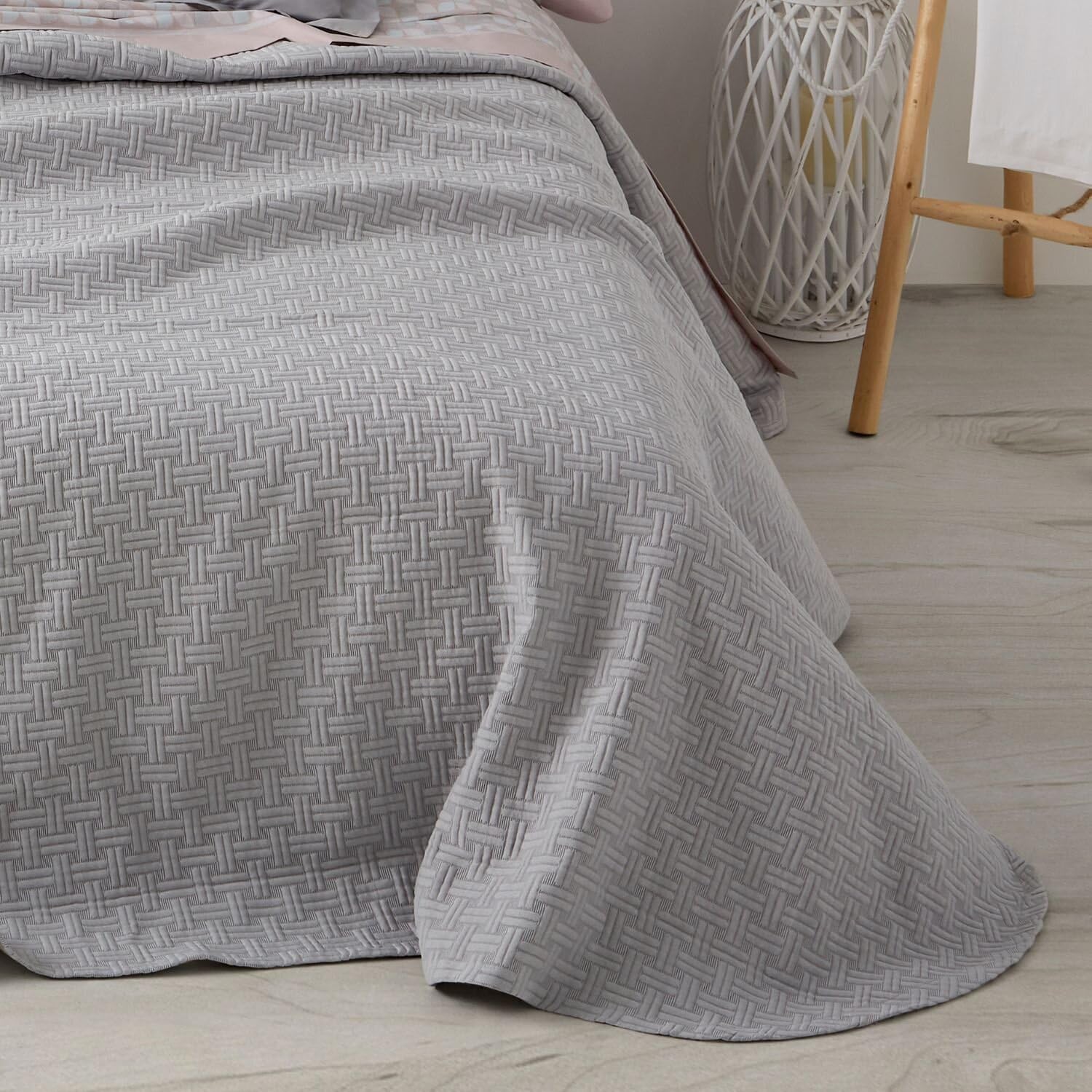burrito-blanco-colcha-de-verano-jacquard-pique-cama-90-gris-180x270-cm-sin-relle image 2