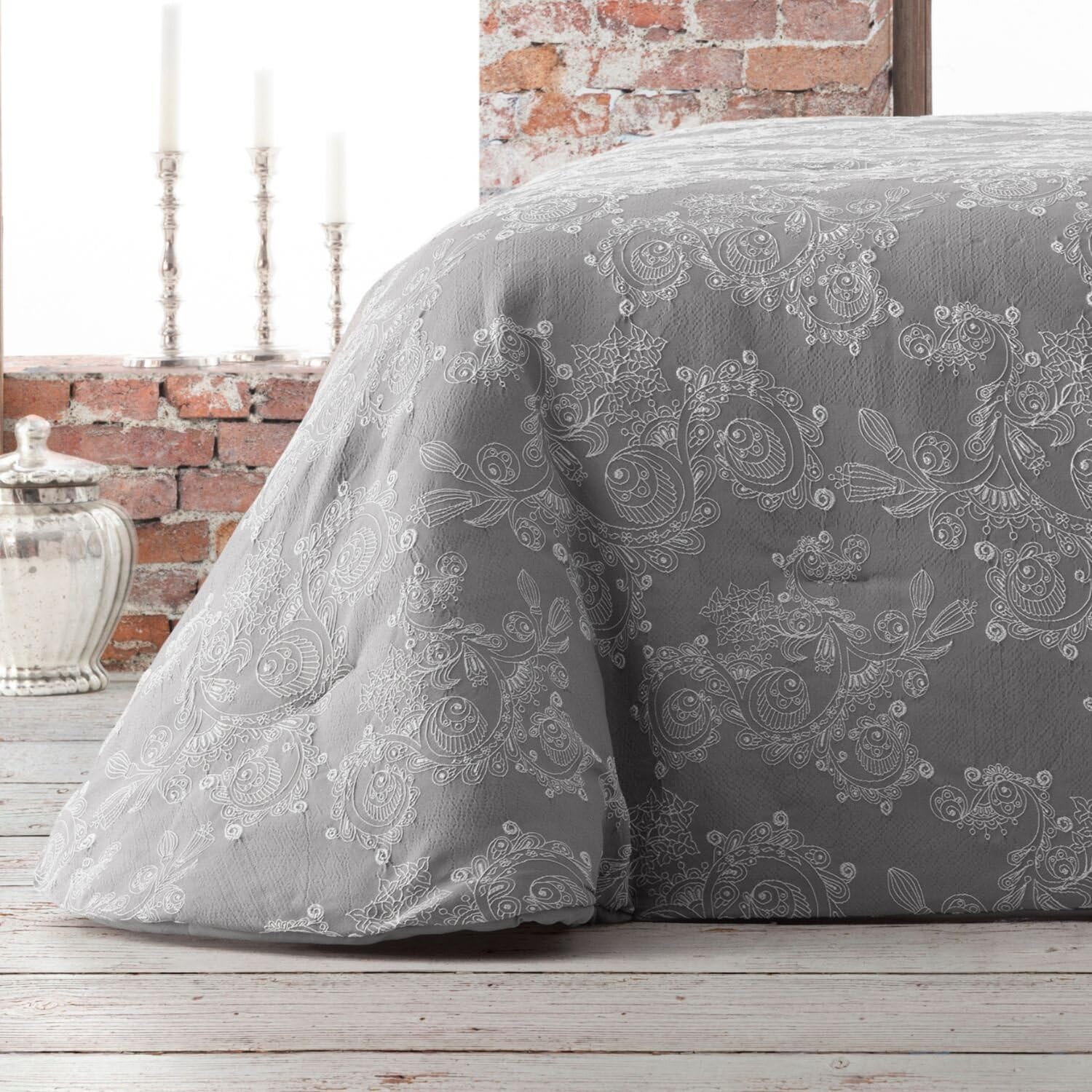 burrito-blanco-colcha-bout-412-gris-edred-n-bout-acolchado-con-jacquard-bordado- image 2