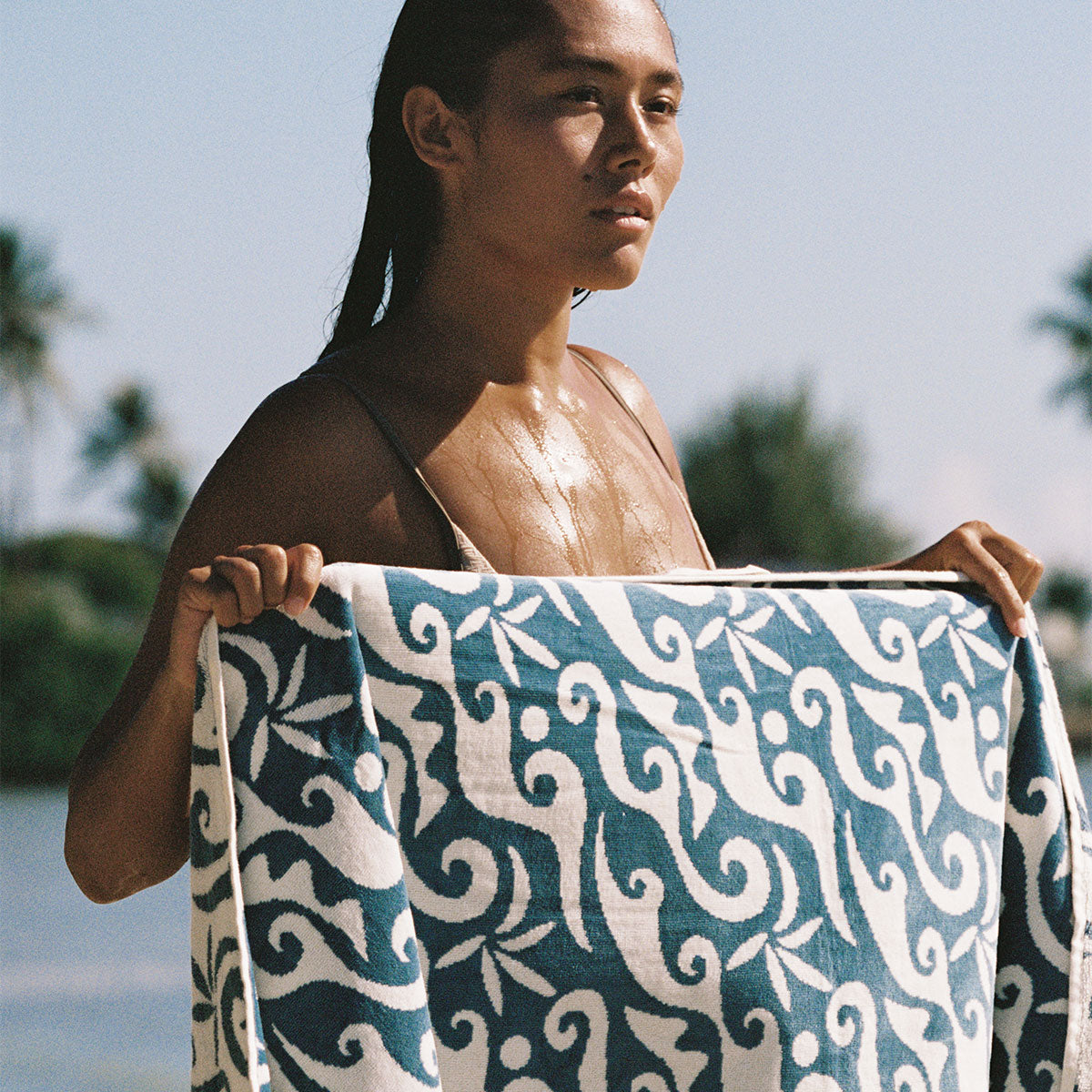 slowtide-bailey-salt-water-bailey-elder-x-slowtide-toalla-tejida-oversized-con-e image 2