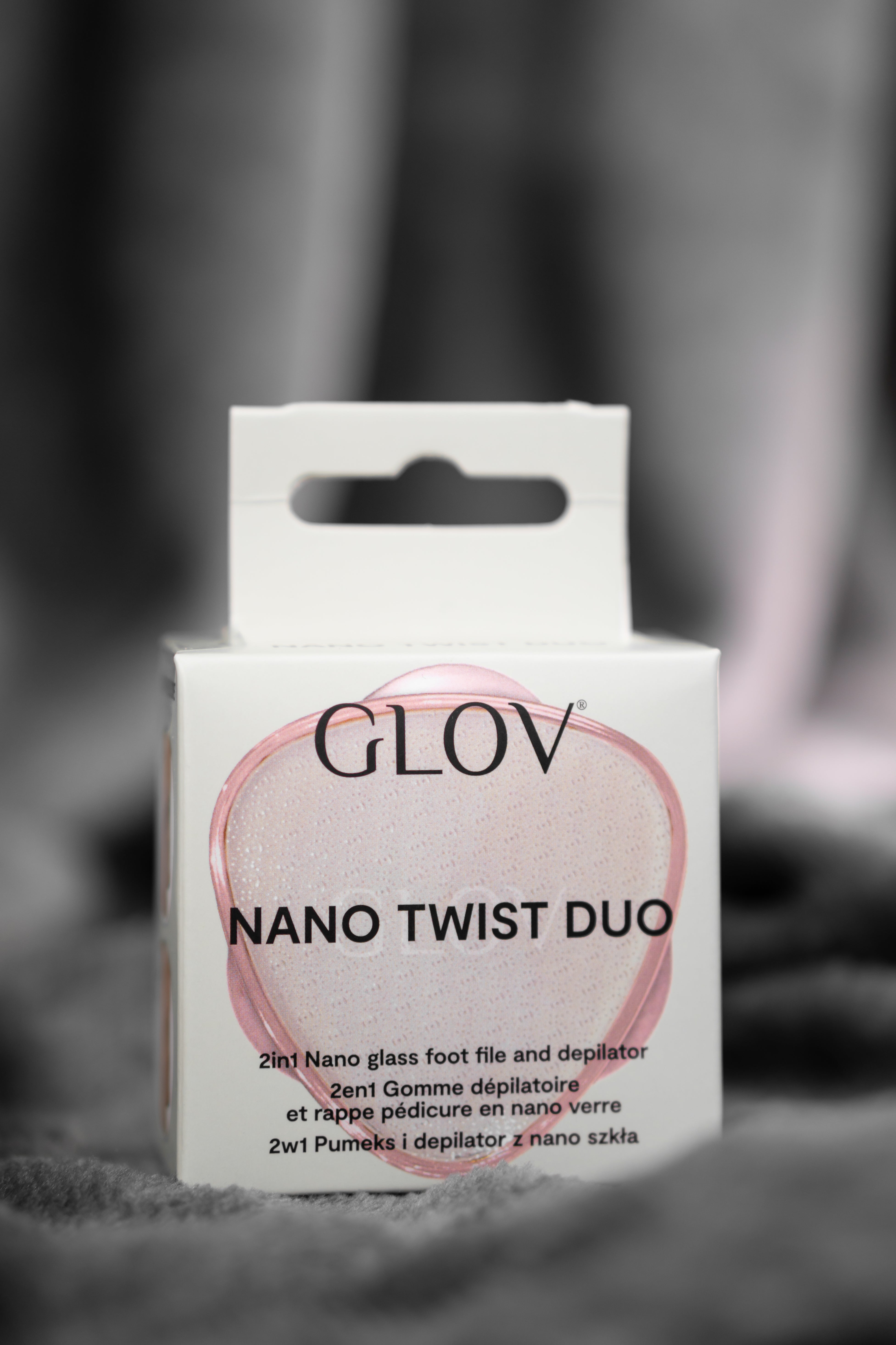 glov-nano-twist-duo-2-en-1-pumice-stone-y-depilador-de-nano-vidrio-para-pies-y-p image 8