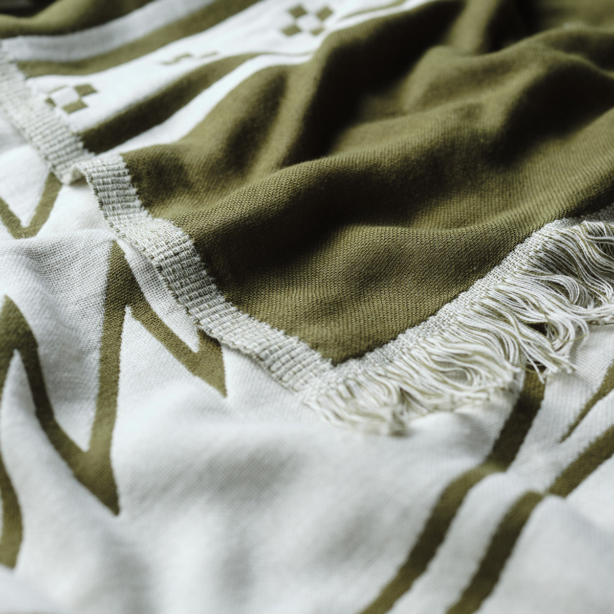 slowtide-fillmore-driftweave-beach-blanket-manta-de-playa-avocado-grateful-dead- image 3