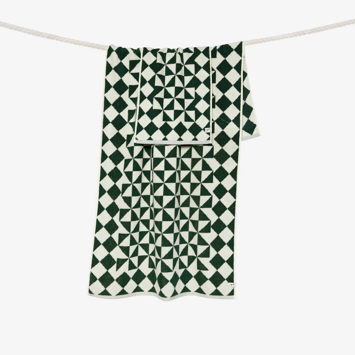 slowtide-gatsby-hand-towel-sequoia-toalla-de-mano-de-felpa-600-gsm-con-patr-n-ge image 3