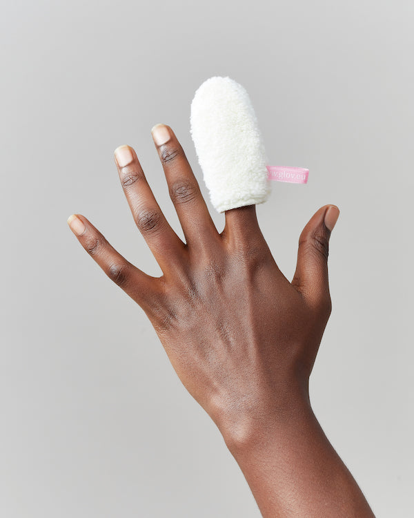 glov-quick-treat-mini-guante-corrector-de-maquillaje-reutilizable-para-retoques- image 4