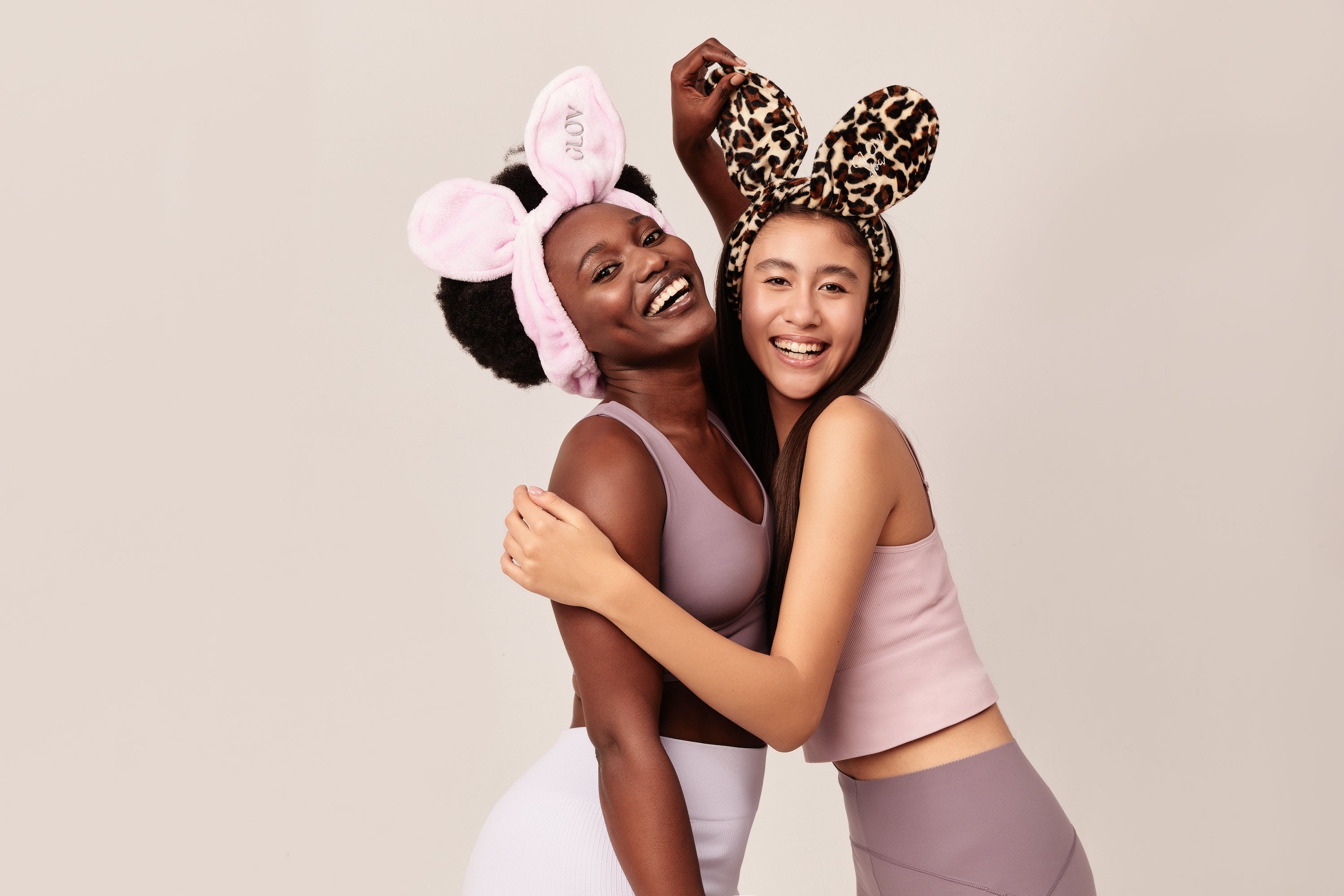 glov-bunny-ears-diadema-2-en-1-para-la-cabeza-y-el-pelo-con-orejas-de-conejito image 6