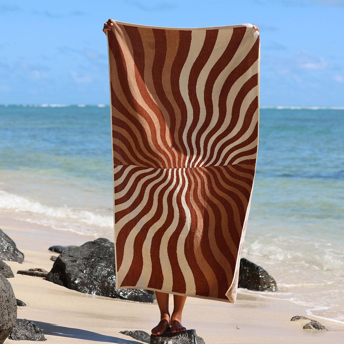 slowtide-hideout-woven-towel-toast-schuyler-beecroft-x-slowtide-toalla-tejida-ov image 2