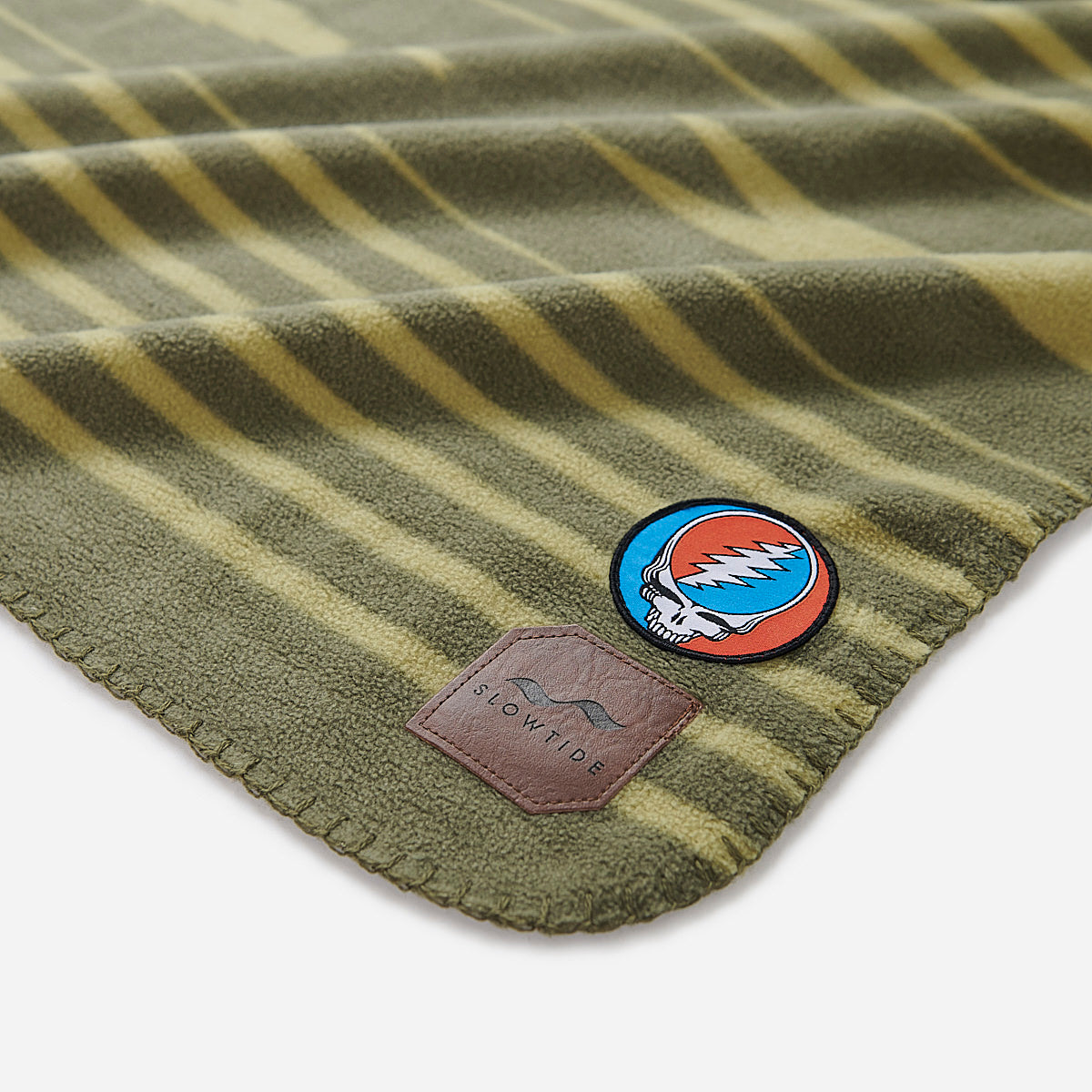 slowtide-jammer-polar-fleece-blanket-grateful-dead-x-slowtide-manta-polar-de-art image 6