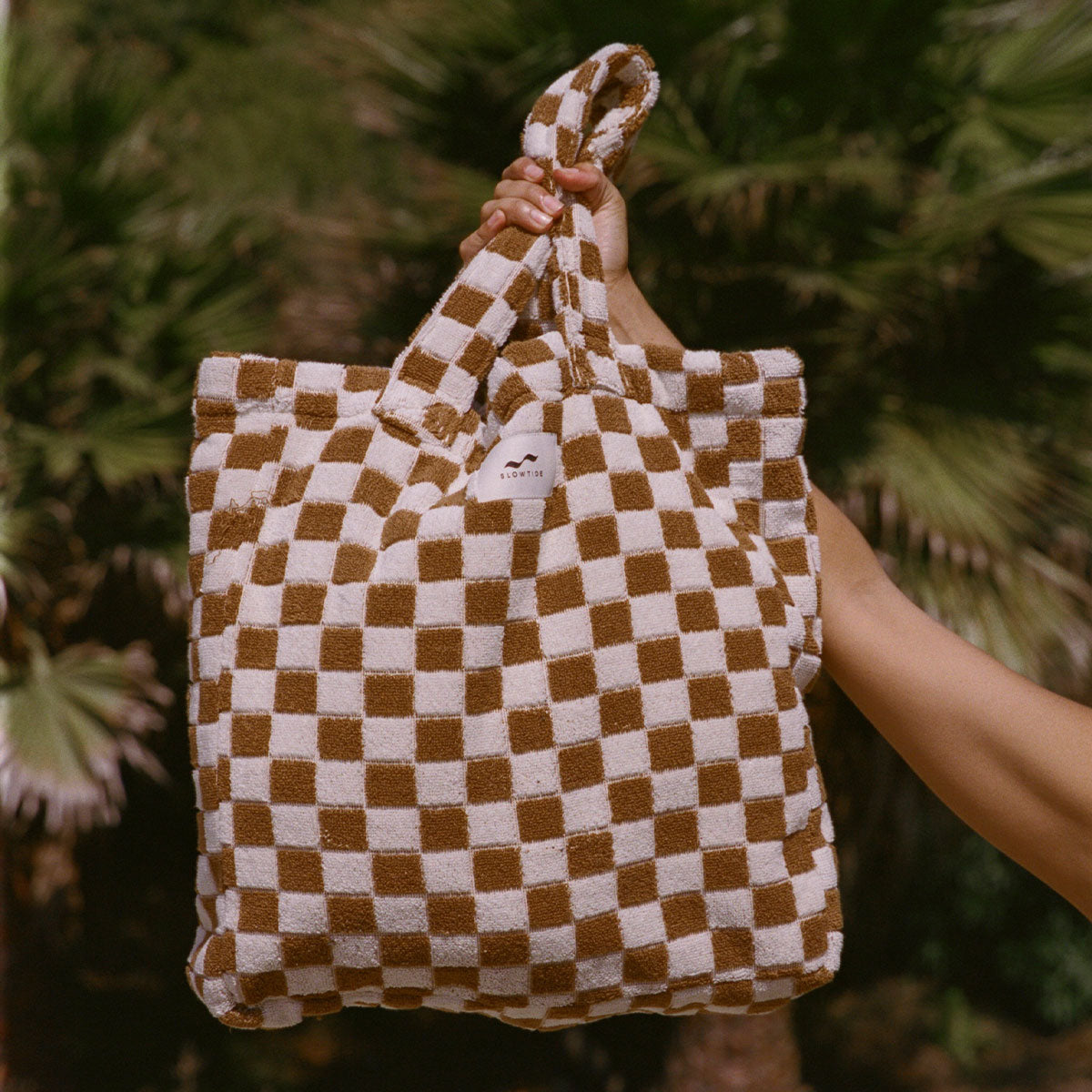 slowtide-mate-terry-tote-brush-bolso-de-rizo-plush-con-estampado-cuadros-vintage image 3