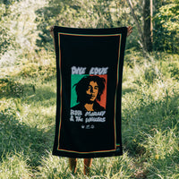 slowtide-one-love-bob-marley-x-slowtide-toalla-de-playa image 3