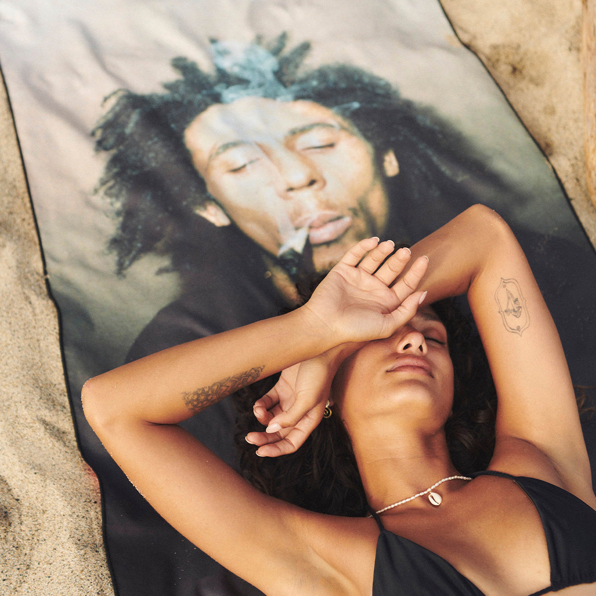 slowtide-one-drop-toalla-de-viaje-de-secado-r-pido-bob-marley-x-slowtide-dise-o- image 5