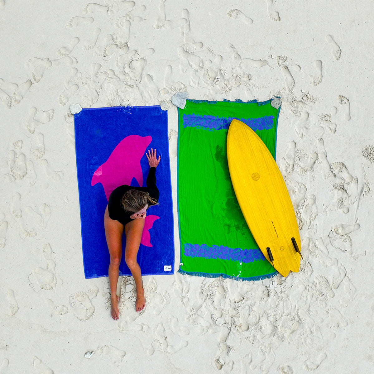 slowtide-bottle-nose-toalla-tejida-oversized-de-playa-con-estampado-de-delf-n-ro image 6