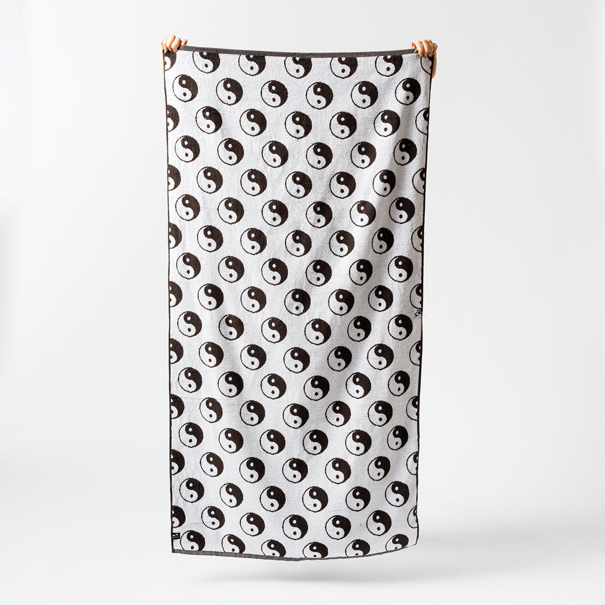 slowtide-sun-moon-toalla-de-playa-tejida-premium-500-gsm-jacquard-76-x-152-cm image 2