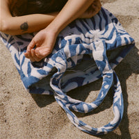 slowtide-sunny-tote-bolso-de-playa-terry-azul-polvoriento-forro-de-lona-de-algod image 7