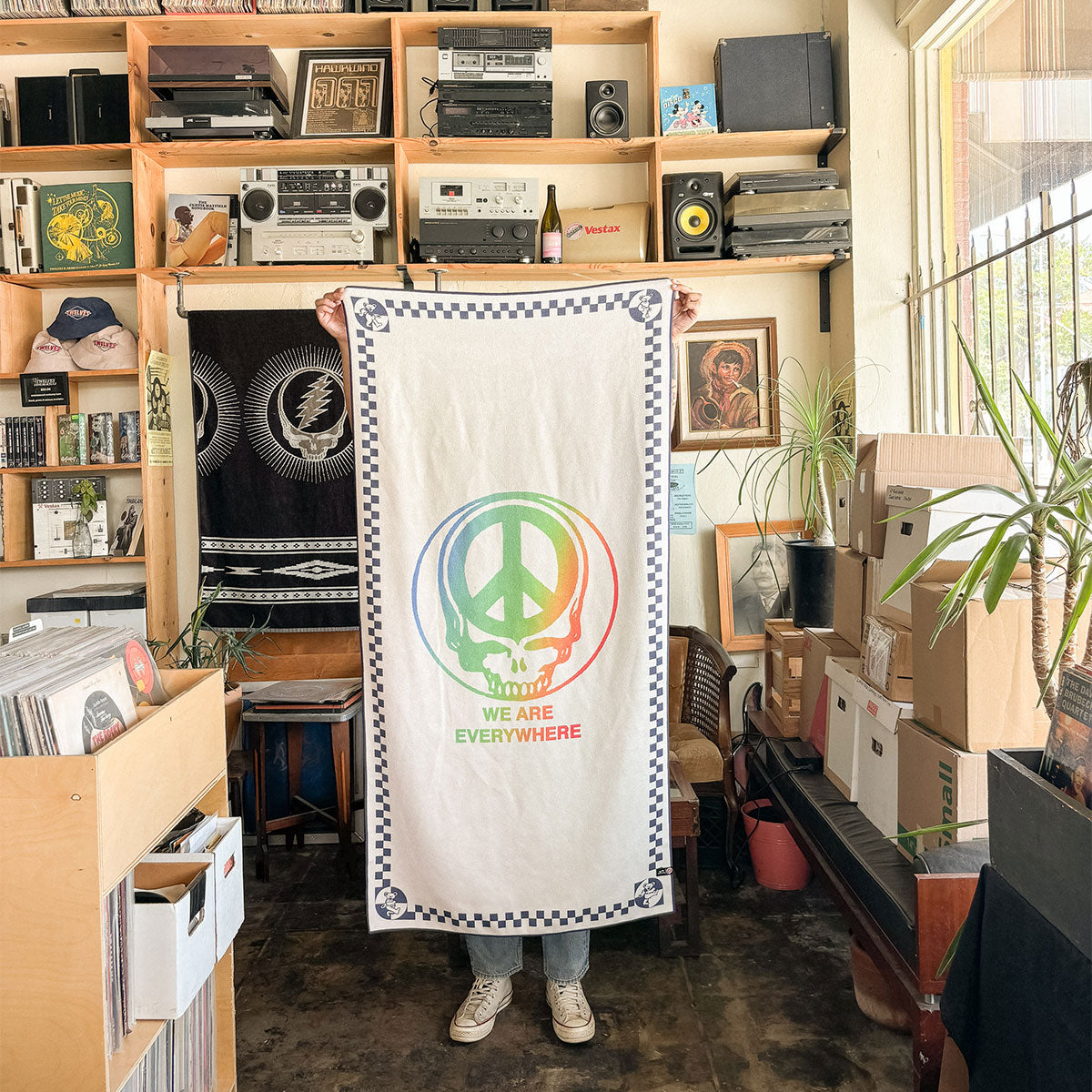 slowtide-we-are-everywhere-performance-quick-dry-towel-toalla-de-secado-r-pido-l image 3