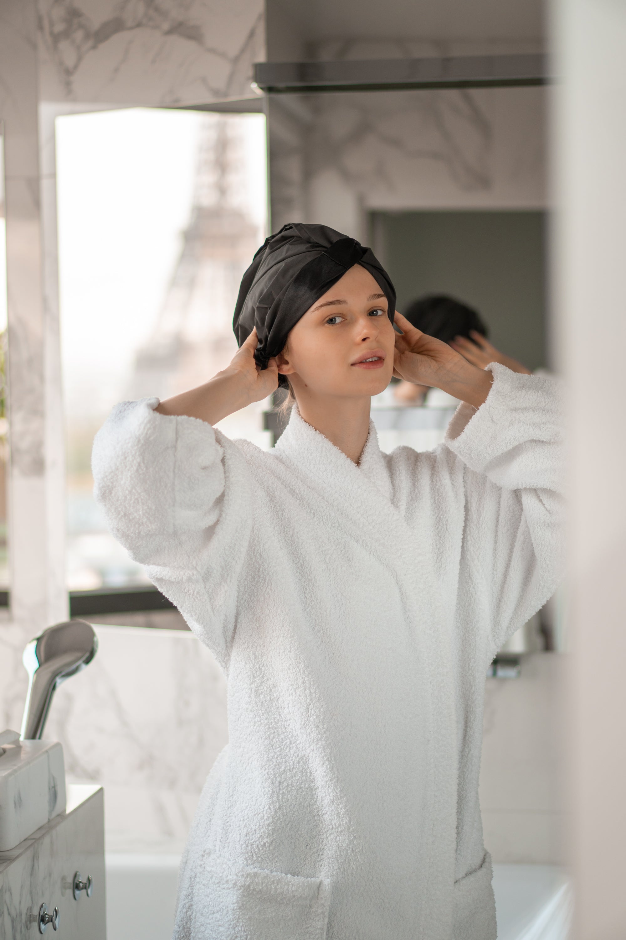 glov-hair-treatment-bonnet-2-en-1-gorro-de-ducha-y-gorro-satinado-nocturno-para- image 3