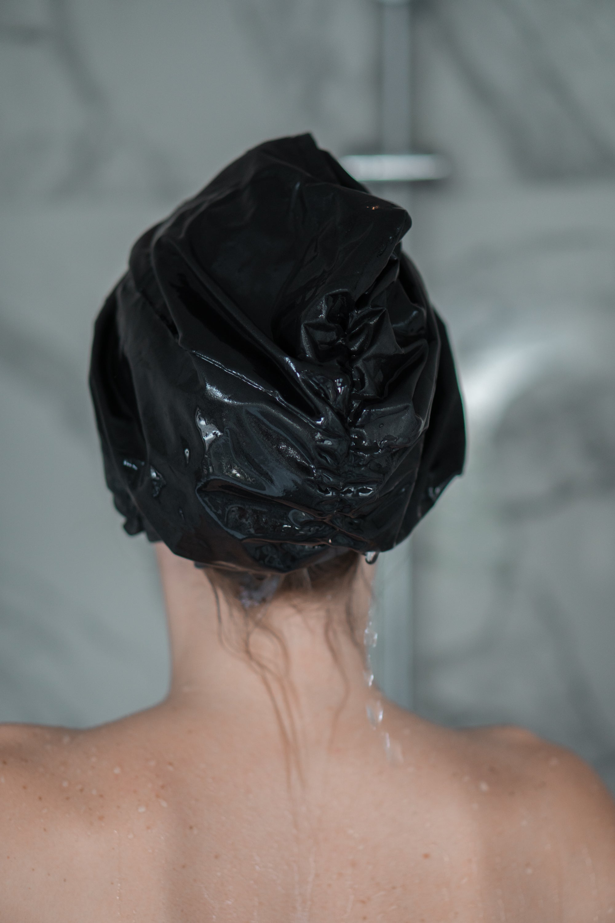 glov-hair-treatment-bonnet-2-en-1-gorro-de-ducha-y-gorro-satinado-nocturno-para- image 5