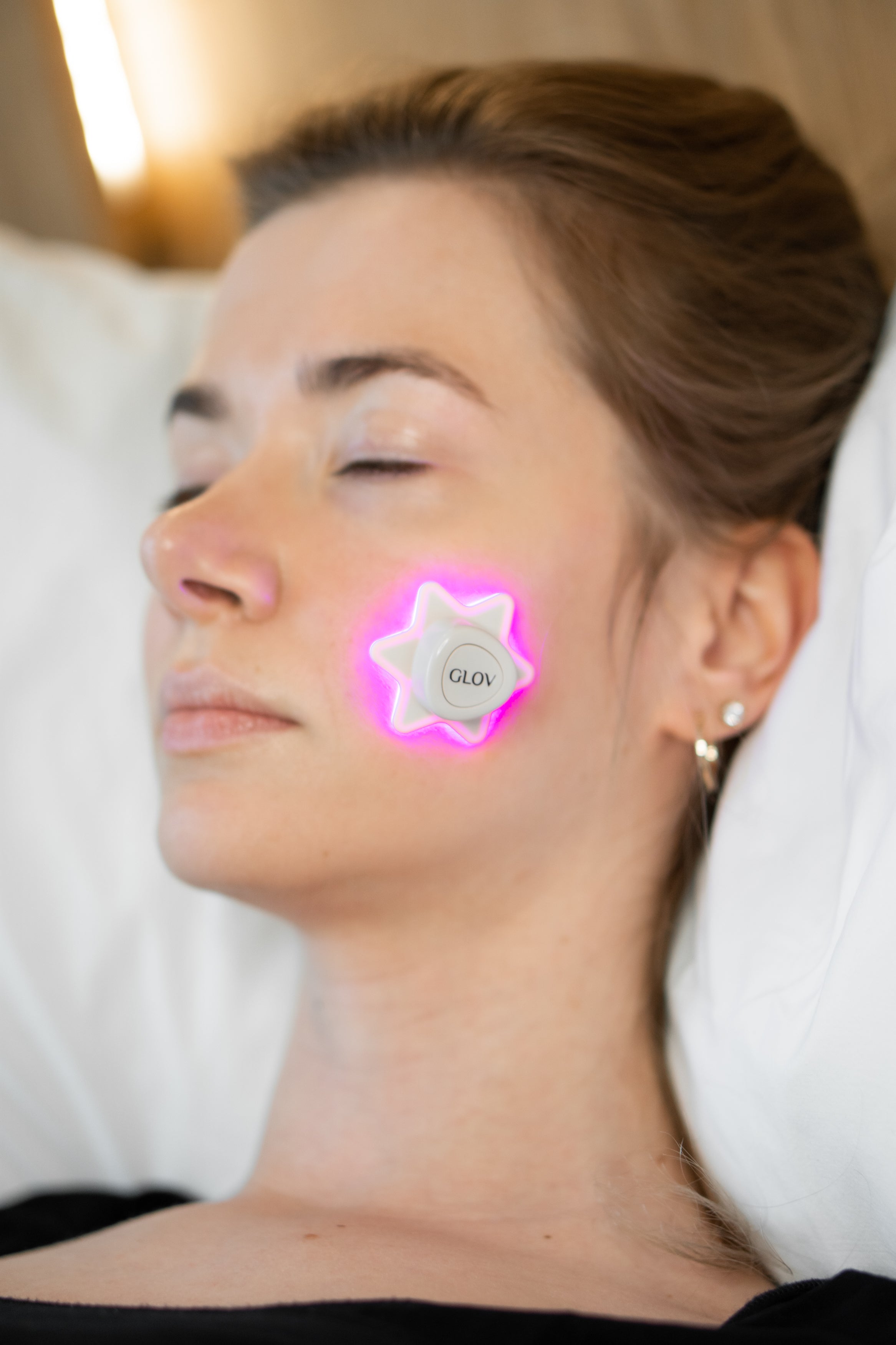 glov-supernova-dispositivo-led-con-estuche-de-carga-terapia-de-luz-puntual-para- image 5
